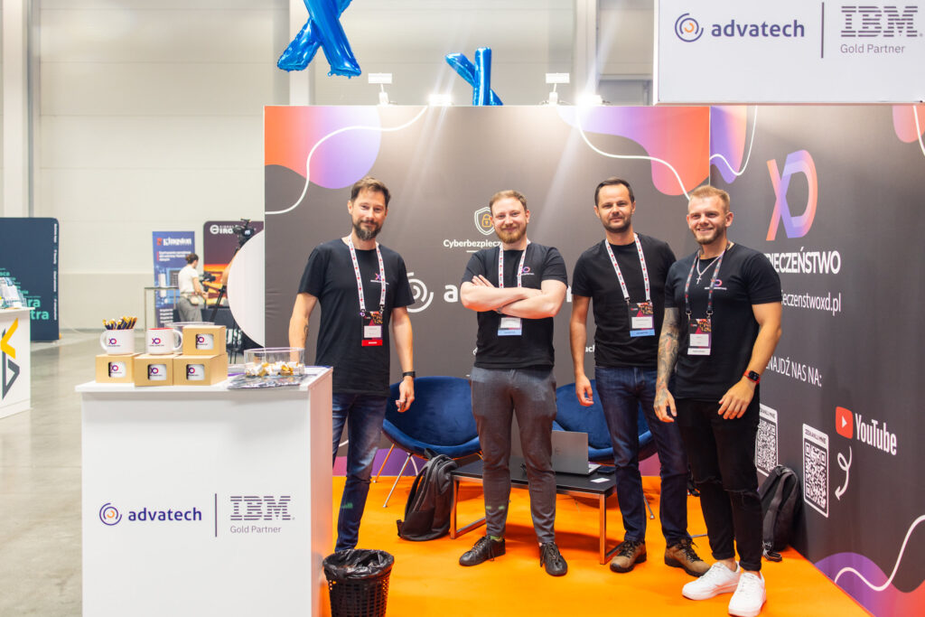 Stoisko firmy Advatech, Partnera Rublon: Daniel Wysocki, Grzegorz Kukulski, Radosław Mioskowski, Dawid Lis (fot. Stowarzyszenie Instytut Kościuszki)