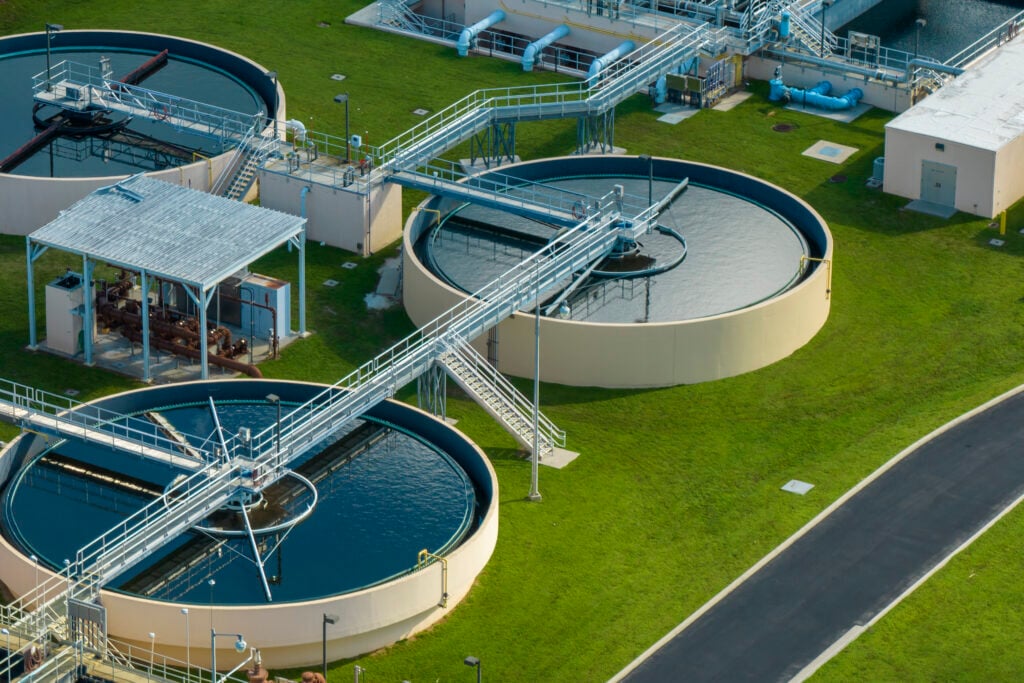 An utility providing safe drinking water and wastewater treatment, working for the health of residents and the ecological balance of the region.