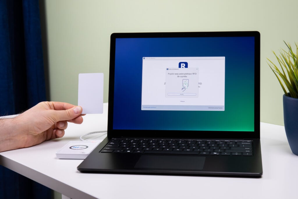 Metoda uwierzytelniania RFID w platformie Rublon MFA