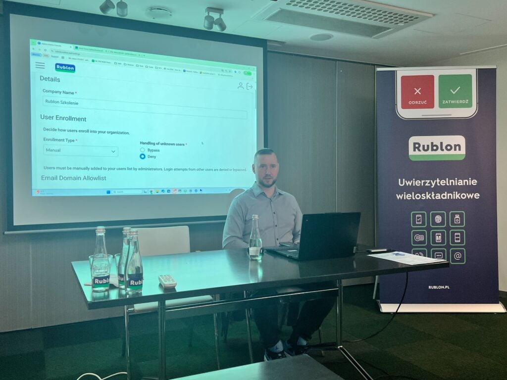 Patryk Suchorowski led the technical part of the training, during which he presented the Rublon Admin Console and discussed the process of configuring Rublon MFA for Windows and the Rublon Authentication Proxy.