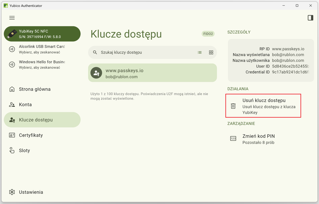 Zrzut ekranu pokazujący, jak usunąć klucz dostępu z klucza YubiKey za pomocą aplikacji Yubico Authenticator